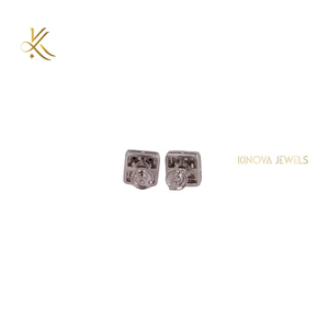 ต่างหูทองคำทรงเก๋สำหรับผู้หญิง ได้รับการรับรองจาก IGI ดีไซน์ระยิบระยับ น้ำหนักเบา สวมใส่สบาย เหมาะสำหรับใช้ในชีวิตประจำวัน งานฉลองครบรอบ และงานปาร์ตี้ - Product Image 5