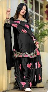 Ensemble haut de gamme Farshi Salwar Dupatta en satin japonais avec broderie et travail de sequins - Product Image 2