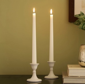 Juego de 2 Portavelas Cónicos Cortos de Aluminio Dorado Moderno, Base Compacta, Soporte para Velas, Par de Lujo para Bar o Cócteles - Product Image 4