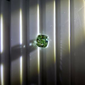 Diamante Suelto Cultivado en Laboratorio, Corte Cuadrado Cojín de 3CT, Verde Intenso VS1, Certificado IGI - Product Image 5