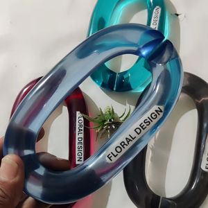 Maillons de chaîne en résine de haute qualité pour l'artisanat fait main, les projets artistiques DIY, la fabrication de bijoux et la décoration murale. - Product Image 1