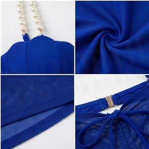 Ensemble de yoga 2 pièces imprimé papillon bleu avec finition dorée, body à col en V profond et jupe portefeuille longueur genou - Product Image 4