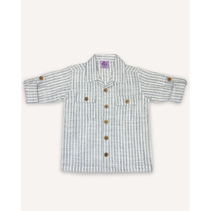 Chemise rayée blanche et grise en mélange de lin pour garçons, confortable et élégante - Product Image 2