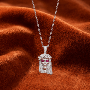 Pendentif Tête de Jésus en Argent Moissanite Sertie de Pierres, Yeux en Pierre Rouge, Collier Hip Hop, Cadeau Streetwear de Luxe - Product Image 1