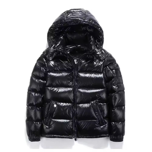 Chaqueta de Invierno Acolchada Negra con Capucha, Personalizada OEM, Resistente al Viento e Impermeable, con Cierre de Cremallera, Largo Casual, Unisex - Product Image 1