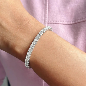 Pulsera de tenis de moissanita con corte radiante cuadrado, pulsera de boda, pulsera de lujo con diamantes de corte radiante, regalo para la futura novia - Product Image 1