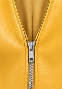 เสื้อกั๊กหนังสีเหลืองสำหรับผู้หญิง คอวี ปิดด้วยซิป - Product Image 2