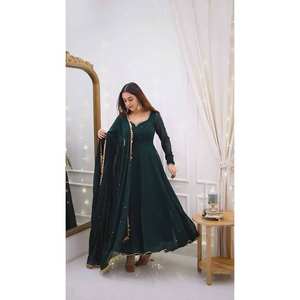 Ensemble de costume de fête pour femmes avec haut bas Dupatta pour un look élégant - Product Image 4