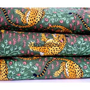 Tissu d'habillement 100% coton tissé, imprimé au bloc, écologique, respirant, séchage rapide, léger, style croisé, du Rajasthan pour femmes et jeunes filles - Product Image 1