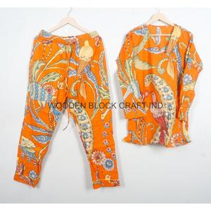 Conjunto de Pijama de Algodón Estampado Naranja para Mujer con Patrón de Aves y Flores, Manga Larga, Cintura Elástica, Ropa de Dormir Casual Ecológica - Product Image 6