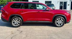 Toyota Grand Highlander Hybride d'occasion 2024 - Product Image 1
