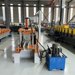Machine de fabrication de gouttières et de descentes d'eau <span class=keywords><strong>en</strong></span> acier sans soudure à grande vitesse, ligne de production complète avec contrôle PLC - Product Image 3