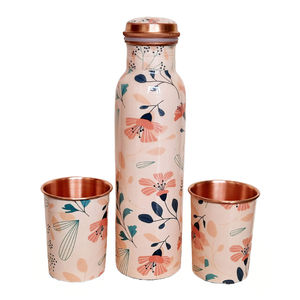 Botella de cobre premium para beber con delicados motivos de flores y hojas, 100% pura, saludable, moderna, nueva y elegante botella de agua de cobre. - Product Image 1