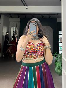 Lehenga Choli traditionnel multicolore en georgette réversible et extensible pour femme, idéal pour mariage, mariée, Ghagra, tenue ethnique indienne et pakistanaise pour fête - Product Image 1