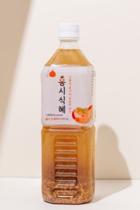 Boisson au malt coréen premium au kaki, boisson au riz fermenté naturellement sucré 1L - Product Image 2