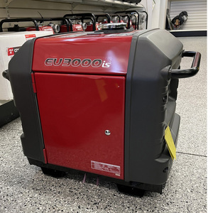 Générateur onduleur portable haute performance EU3000iS pour usage domestique et extérieur - Product Image 2