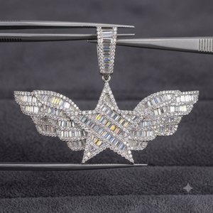 Collar Cristiano de Plata de Ley 925 con Colgante Personalizado de Alas de Ángel Superestrella, con Moissanita y Diamantes Baguette, Estilo Hip Hop, para Fiestas - Product Image 6