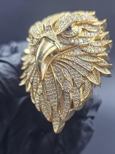 Colgante de águila con incrustaciones de moissanita en plata 925 chapada en oro amarillo de 14k para raperos, joyería hip hop con diamantes personalizada para uso en moda. - Product Image 3