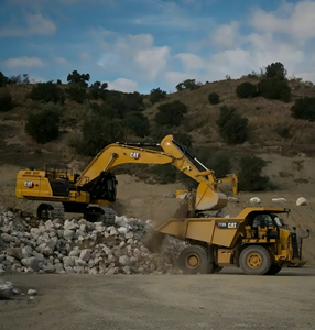 รถขุดตีนตะขาบ CAT 374 ราคาโรงงานสุดคุ้ม กำลังแรง ทนทาน เหมาะสำหรับงานดินหนัก - Product Image 1