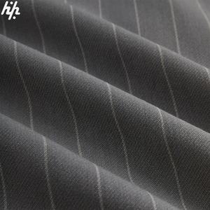 Veste à capuche rayée pour homme, style streetwear décontracté, 100% coton, coupe ample, logo brodé, tissu doux et confortable pour l'hiver - Product Image 4