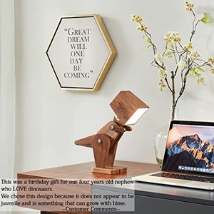 Lampe de table rechargeable en bois de qualité supérieure en forme de dinosaure, lampe de bureau LED portable avec un design décoratif amusant pour la chambre des enfants - Product Image 5