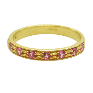 แหวนทองคำชุบประดับพลอยแซฟไฟร์สีชมพูธรรมชาติ ดีไซน์แบบเต็มวง ปี 2026 หรูหรา สามารถสวมซ้อนกันได้ สำหรับผู้หญิง - Product Image 1