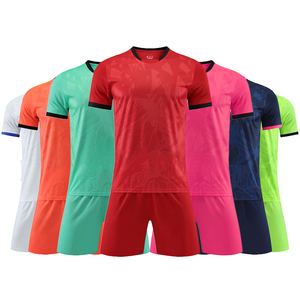 Camiseta de Fútbol Personalizada con Estampado de Club, Manga Corta, Transpirable, Ligera, de Secado Rápido, 100% Poliéster, Sublimación de Alta Calidad - Product Image 4