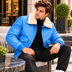 Veste en cuir élégante pour homme avec effet clouté, col en fourrure de mouton douce, fermeture éclair et style motard moderne pour l'hiver - Product Image 6