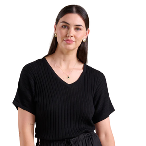 Haut en tricot côtelé à col en V pour femme, manches courtes, coupe ajustée, pull décontracté d'été, extensible et doux, élégant, à porter au quotidien, chemisier pour femme - Product Image 5
