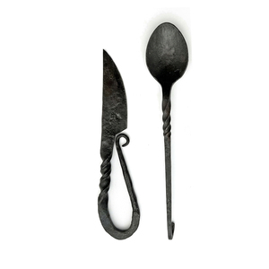 Mittelalterliches Besteckset Traditionelle Essbestecke für rustikale Küchenkollektionen, Hotelservice und besondere Anlässe - Product Image 3