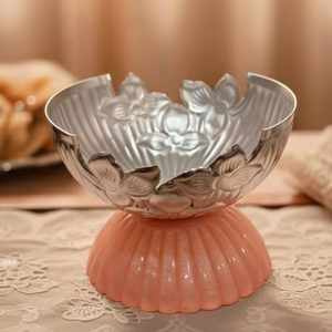 Frutero de Aluminio Pulido Ligero Hecho a Mano de Primera Calidad para Decoración de Mesa de Comedor, Base de Color Hermoso Personalizada - Product Image 3