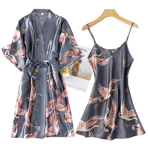 Conjunto de Dos Piezas de Satén de Seda para Mujer, Bata y Pantalón, Transpirable, de Secado Rápido, Elegante Ropa de Dormir de Verano con Cinturón y Cuello en V - Product Image 3