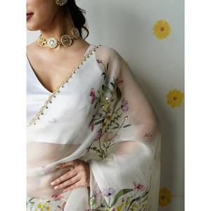 Nouvelle collection de saris floraux faits main tendance, écharpes et châles traditionnels - Product Image 5