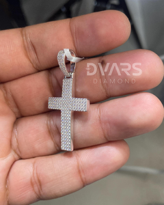 Colgante de Cruz con Moissanita Pavé, Joyería Religiosa, Estilo Hip Hop Bling, Plata 925 Bañada en Oro, Joyería de Lujo para Fiesta - Product Image 3