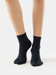 OEM Custom Printed Cotton Crew <b>Socks</b> Personalized Logo Athletic Casual <b>Socks</b> Unisex High Quality Fabric Premium <b>Socks</b> - Product Image 3