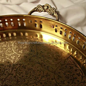Bandeja de Latón Pulido Regal con Asas - Diseño Moderno y Duradero de Artesanía - Product Image 5