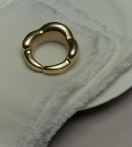 Modern Brass Flower Napkin <b>Ring</b> 4.5cm Width Table Decoration Accessory Wedding Decor Gold Color Napkin <b>Ring</b> <b>Cheap</b> Price - Product Image 1