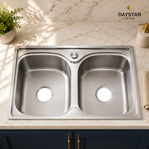 Évier de cuisine rectangulaire Daystar Trade en acier inoxydable moderne à cuve unique, à encastrer, quatre trous, surface brossée, avec robinet - Product Image 2