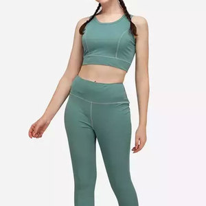 Conjunto de yoga para mujer, leggings flexibles de cintura alta y top de ajuste cómodo para yoga, pilates, entrenamiento y uso casual. - Product Image 3