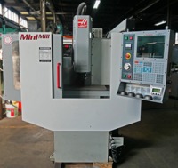 Machine de fraisage numérique CNC compacte pour usage en petit atelier