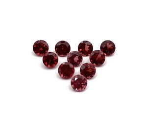 Pierre précieuse naturelle grenat du Mozambique, facettée, rouge, taille ronde, plusieurs tailles disponibles pour la fabrication de bijoux - Product Image 5