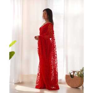 Sari de diseñador para carrera con bordado Zari y trabajo en piedra - Product Image 3