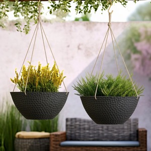 Ensemble de pots à fleurs suspendus en métal minimaliste avec sangle en chaîne pour une utilisation en intérieur et en extérieur - Product Image 2
