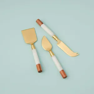 Ensemble de Spatules à Fromage et Beurre Artisanales de Luxe en Acier Inoxydable Plaqué Or avec Manche en Résine, Lavables au Lave-Vaisselle, Boîte Personnalisée - Product Image 2