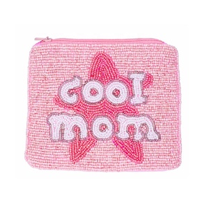 Porte-monnaie perlé fait main éco-responsable Cool Mom avec fermeture éclair, mini pochette pour femme, voyage et maquillage - Product Image 1