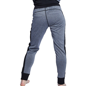 Chándal gris con capucha para mujer, largo, de color sólido, estilo deportivo, con bolsillos laterales, material de poliéster y spandex, para venta en línea. - Product Image 3