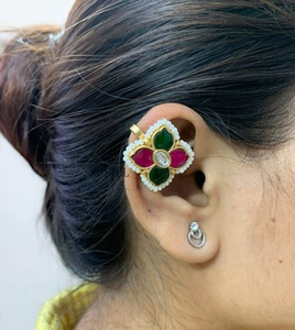 Graceful Premium Quality Gold Plated Flower Stud <b>Earrings</b> With Crystal Rhinestones And Pearls For Women Vintage Alloy Jewelry - Product Image 2