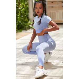 Conjunto de yoga personalizado para mujer, ropa de gimnasio, ropa deportiva sin costuras, traje de yoga de manga corta, conjunto de yoga para mujer - Product Image 1