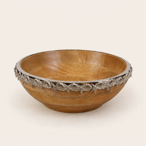 Tazón de servir de madera de mango artesanal de primera calidad con borde metálico decorativo de estrella de mar y conchas marinas, tazón decorativo para frutas y ensaladas en oferta. - Product Image 4