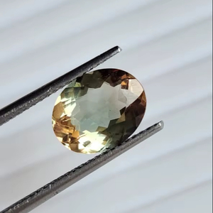 Pierre de soleil d'Oregon verte naturelle, rare couleur verte et champagne, belle couleur verte, forme ovale 7x9 mm, pierre précieuse en vrac pour la fabrication de bijoux - Product Image 1